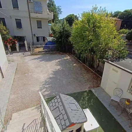 Free Parking A 100 Mt Dal Mare-wave Huose Pesaro